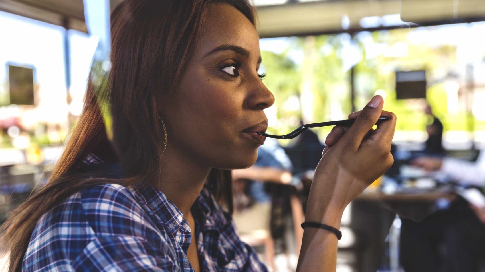 GettyImages-525830623-woman-eating-585bfc333df78ce2c339c6c3.jpg